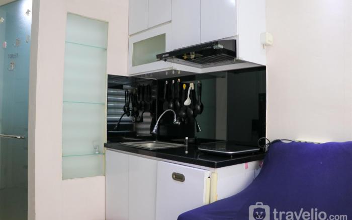 Modern 2BR at Green Pramuka City Apt By Travelio