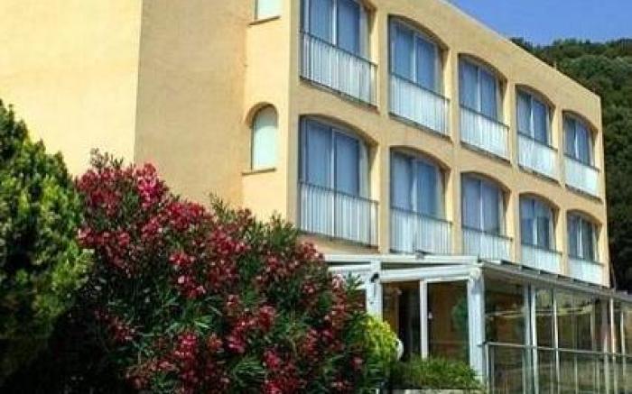 Hotel Alata