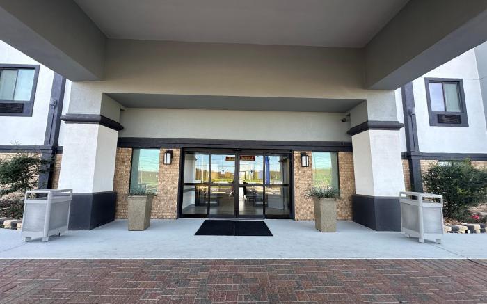 Comfort Inn & Suites