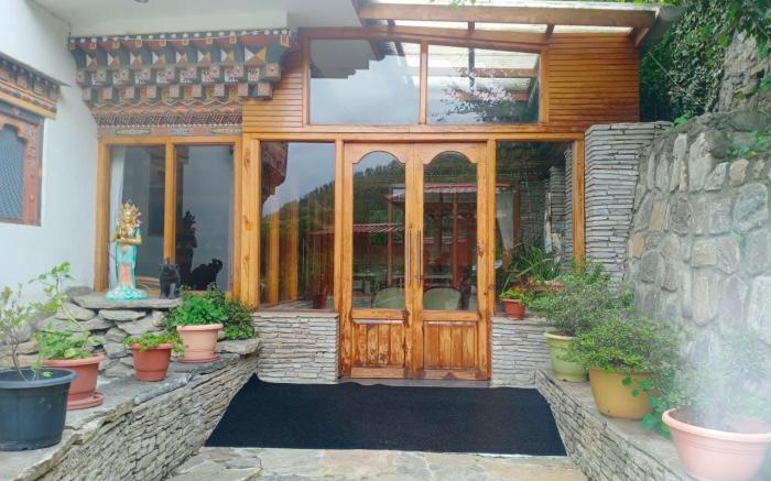 Kisa Villa