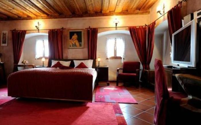 Hotel Pok Garni
