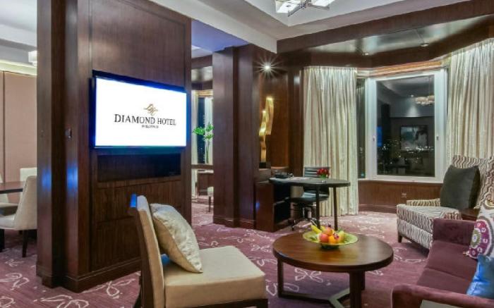 DIAMOND HOTEL MANILA ROOM For 1 to 2 Pax