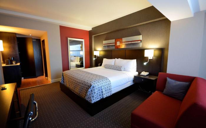 Armon Plaza Montreal Airpt, Trademark Collection by Wyndham