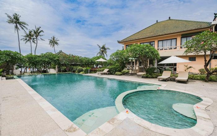 Poinciana Resort