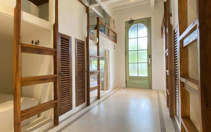 White Penny Hostel