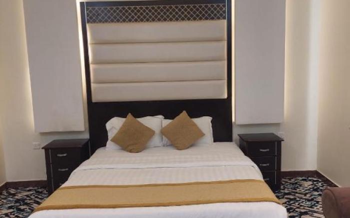 Diamond Angle Suites