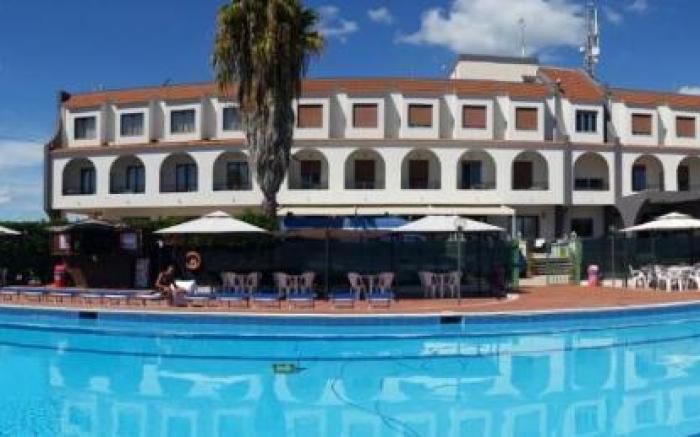 Hotel Relax