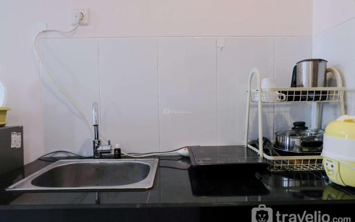 Homey Studio Apt at Gateway Pasteur By Travelio