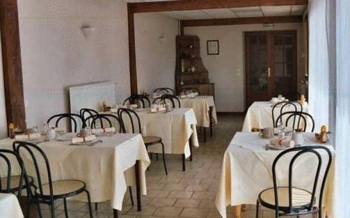 Le Relais Des Dix Crus - Logis Hotel B&B