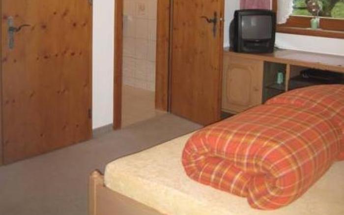 Hotel Cuntera