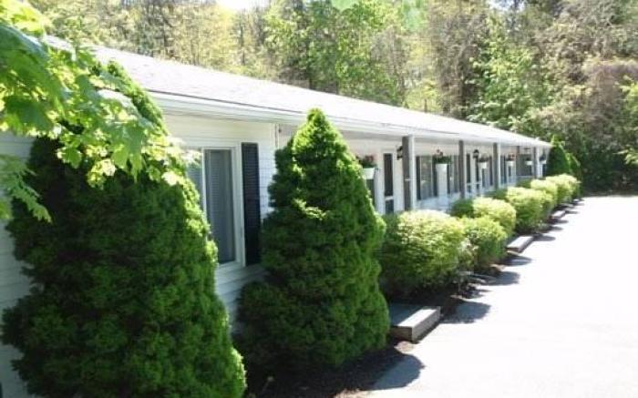 Sesuit Harbor House