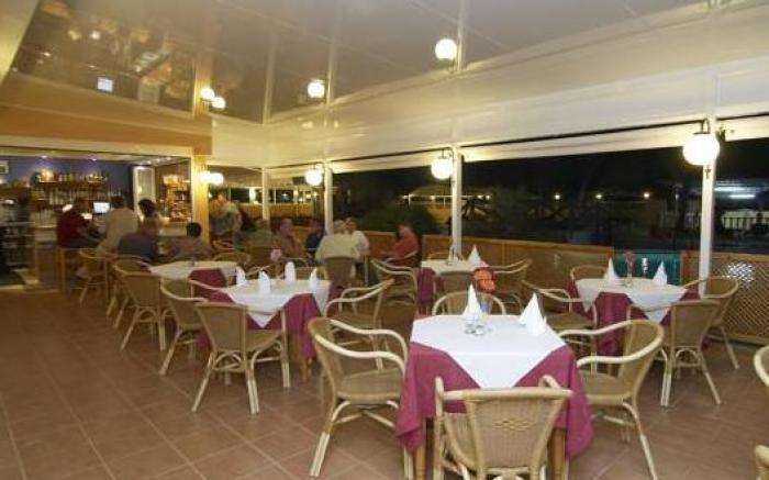 Ses Eufabietes Apartments & Restaurant
