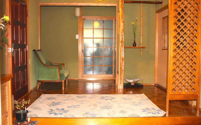 Entire Traditional House 7 min walk from JR sta.