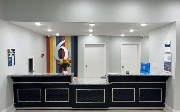 Motel 6 West Columbia, SC - Airport