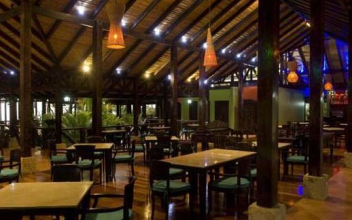 Hideaway Rio Celeste Hotel