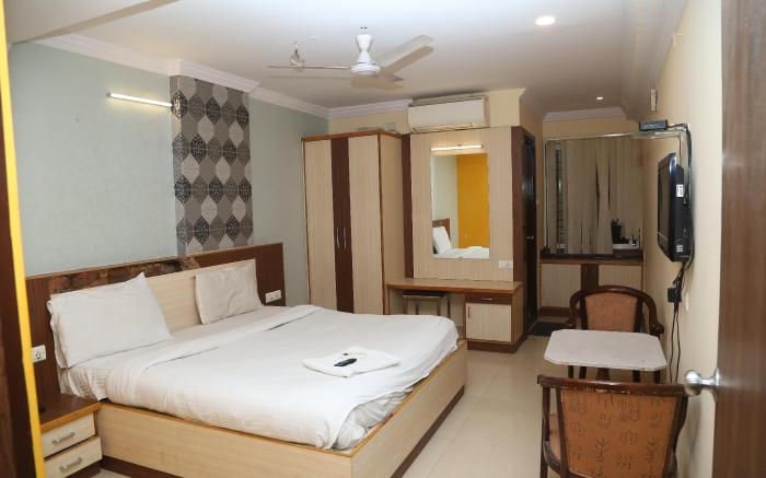 Hotel Sri Sai Regency