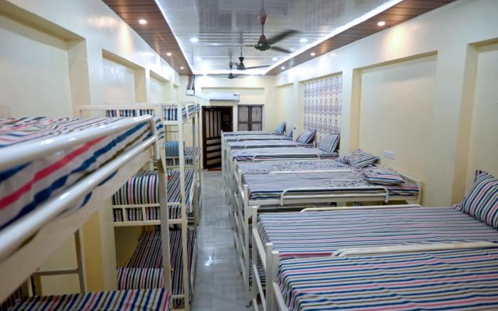 Goroomgo Bhagwaan Das Rajghat Varanasi