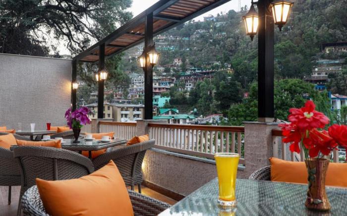 VinSober Monal