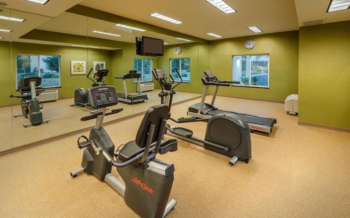 Holiday Inn Express & Suites / Red Bluff - South Redding Area By IHG