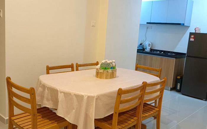 Sri Indah Pool Condostay