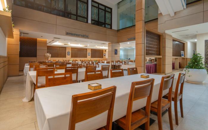 Nhi Phi Hotel Nha Trang