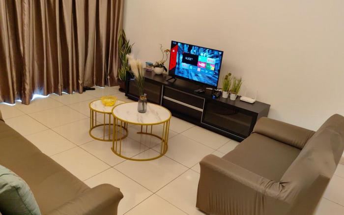 KLCC 703 Ceylon Alor Street 5 minute 3R2B 10 Pax