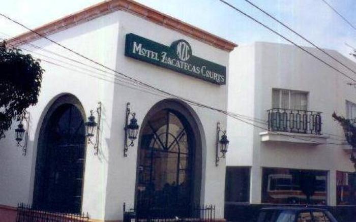 Hotel Zacatecas Courts