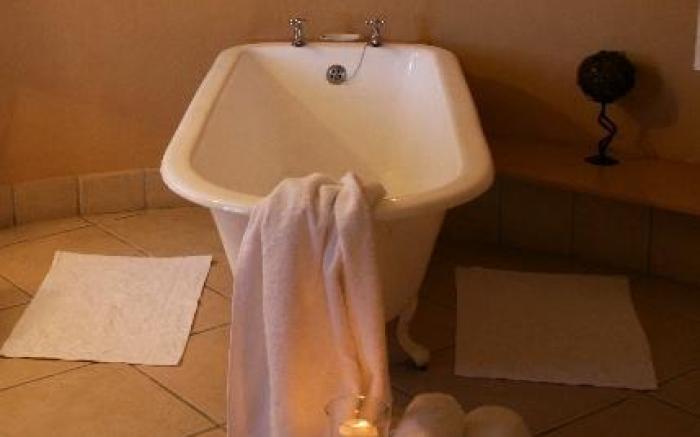 Point Lodge On the Waters Edge