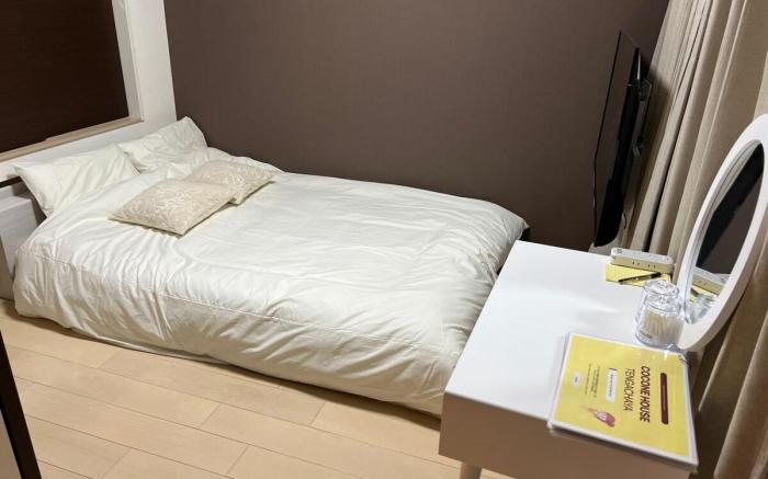 CoconeHouseTengachaya Namba Dotonbori 2 Subway Stops Private Room Free Wi-Fi C