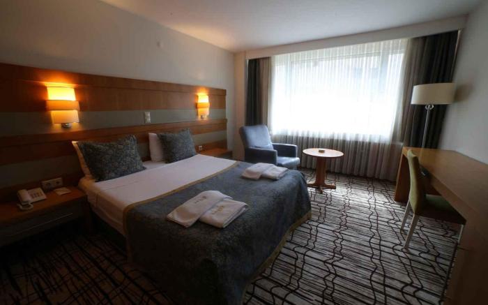Burcman Hotel