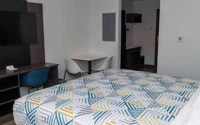 Studio 6 Fort Worth, TX - Lake Worth