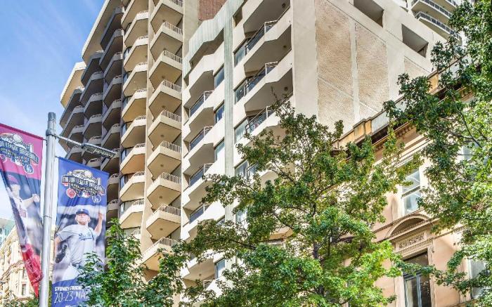 Metro Apartments on King Street