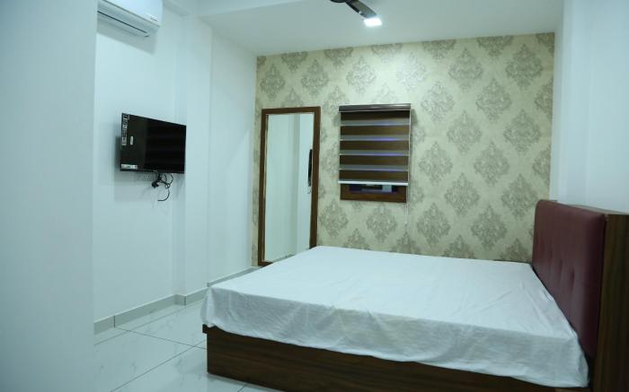 KURIANPLACKAL RESIDENCY