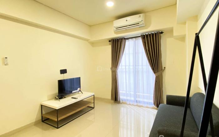 Cozy Living 2BR at Meikarta Apartment By Travelio
