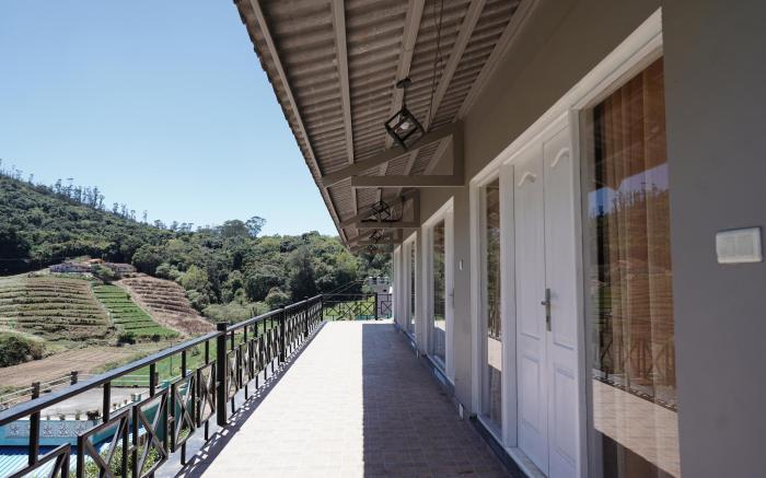 Tea Leaf Stays by Brown Tree Resort