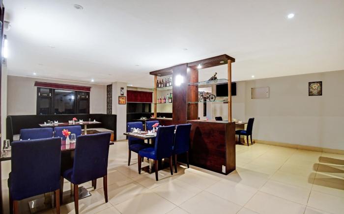 Super Townhouse Mansarovar Hotel