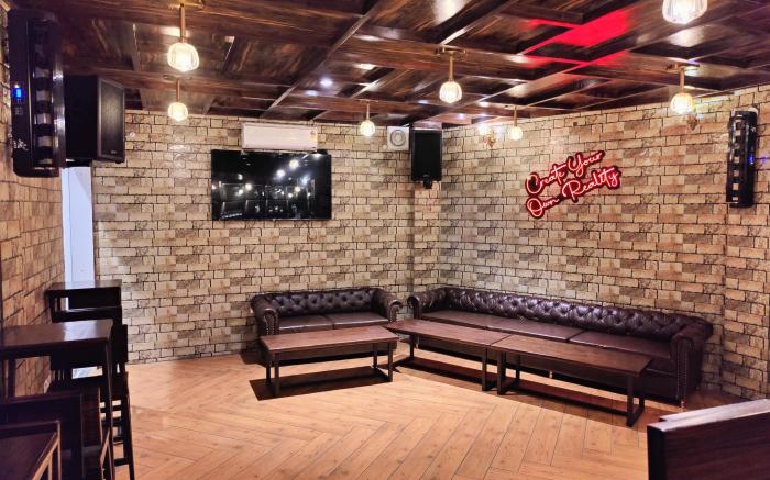 Hotel Mandi Heights - Bar, Fine Dining & Banquet Hall 