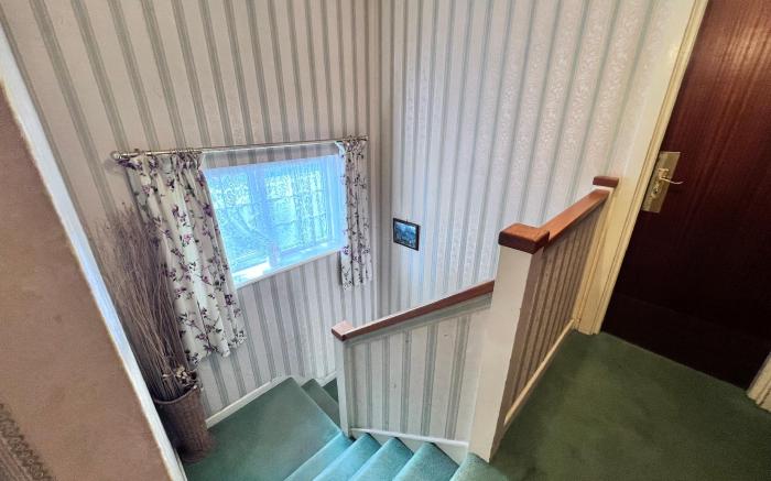 All Seasons Gatwick Guest House