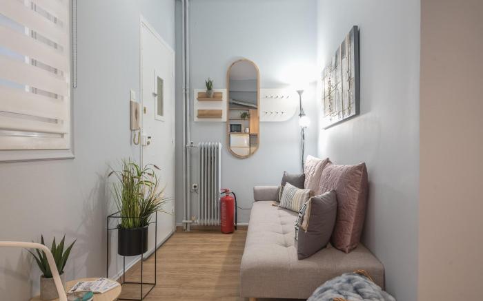Urban City Apartment by Cloudkeys