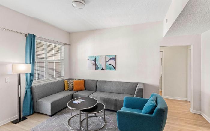 4012 Breakview Drive #410