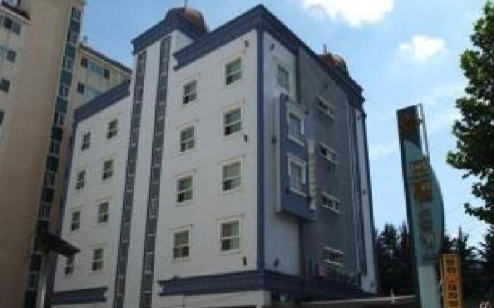 Win Motel
