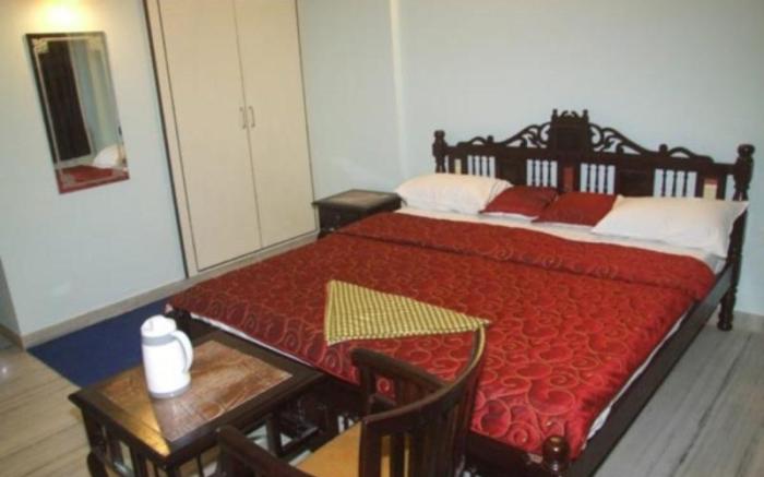 Hotel Chit Chat Palace
