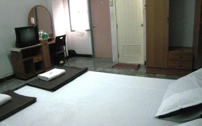 Pakchong Town Hotel