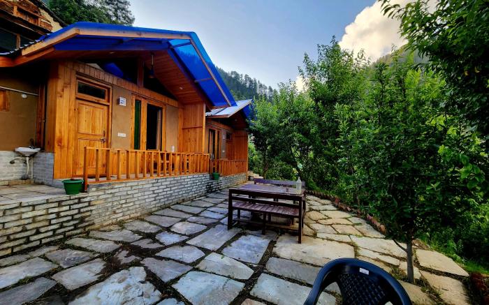 Hipostel Cottages Laida