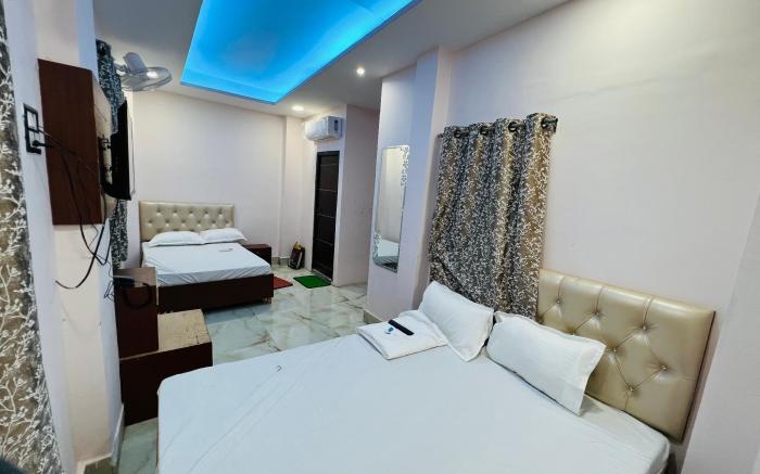 The Bella (P) Guest House 