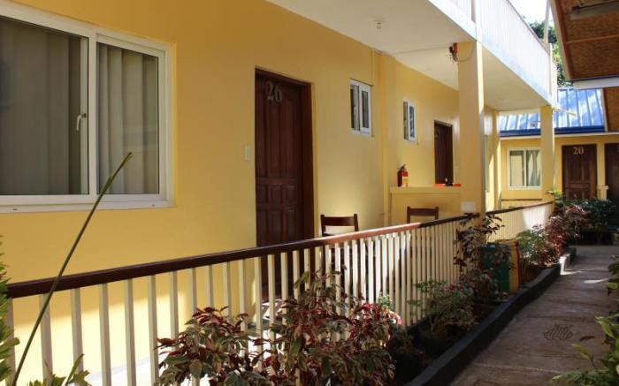 Blue Lagoon Inn & Suites