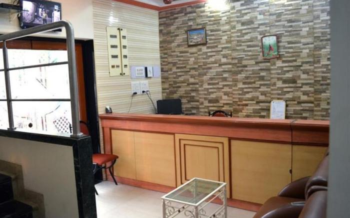 Hotel New Deepak
