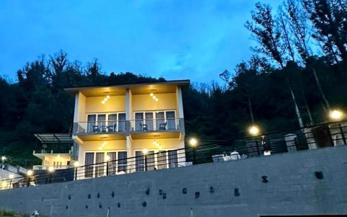 Ponmari Villa
