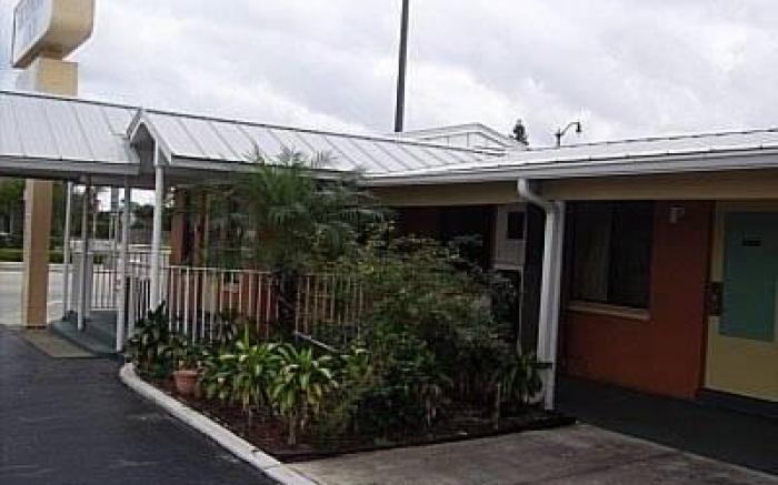 Economy Inn