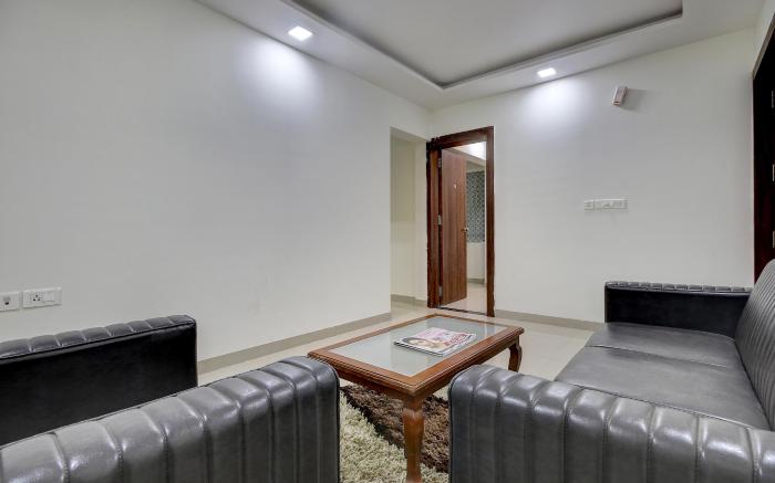 StayBird - Silver Oak, An Apartment Hotel
